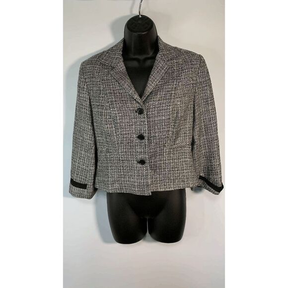 Cynthia Howie Women's Black Tweed Crop Silk Button Blazer Jacket Size Petite 4P - Picture 1 of 8